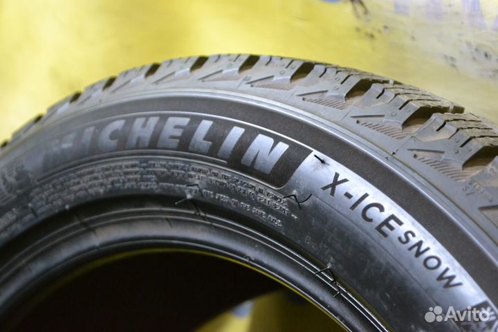 Michelin X-Ice Snow 215/55 R17