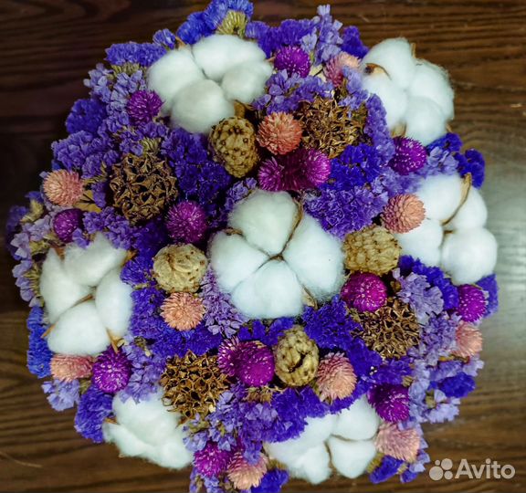 Сухоцветы в шляпной коробке