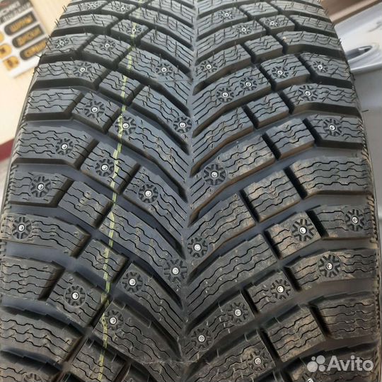 Michelin X-Ice North 4 SUV 275/45 R21 102H