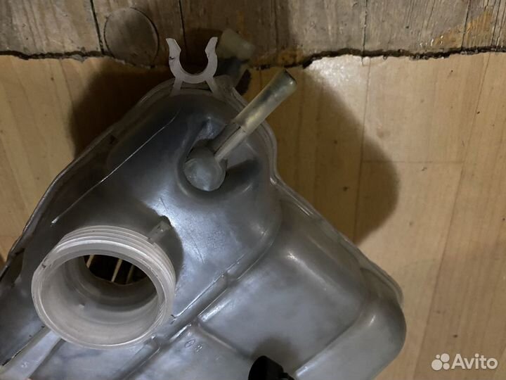 Бачок Антифриза-Ориг + датчик swag Opel astra j 20