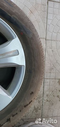 Bridgestone Dueler H/L 245/55 R19