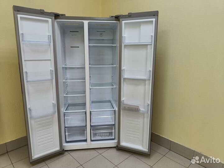 Холодильник новый Shivaki