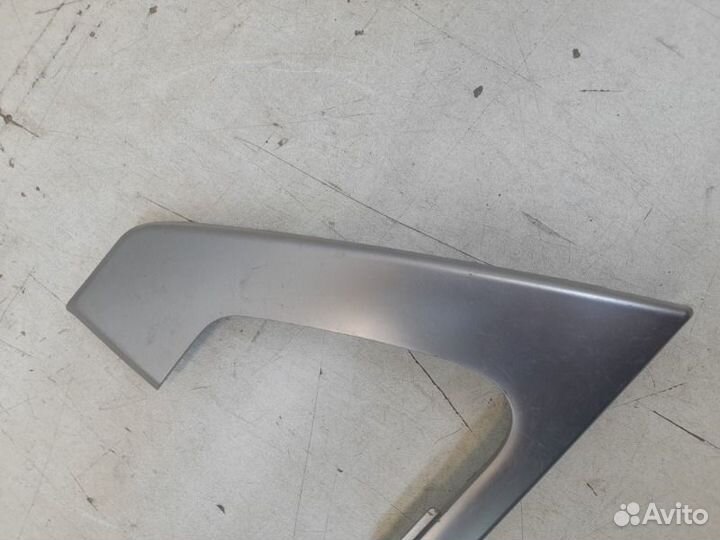 Накладка обшивки двери задняя правая Toyota Land