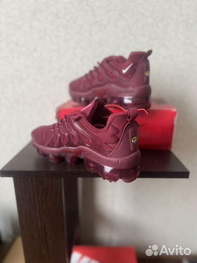 Кроссовки Nike Vapormax Plus