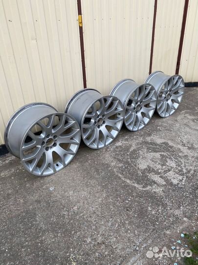 Оригинальные, разноширокие диски R20 на BMW X5/X6