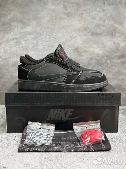 Travis Scott x Air Jordan 1 Low «Black Phantom