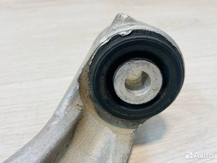 Кулак задний правый Honda Civic 4D