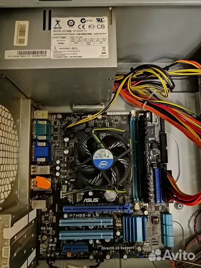 Материнская плата