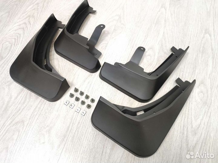 Брызговики комплект для Audi Q5 2020+ (новые)