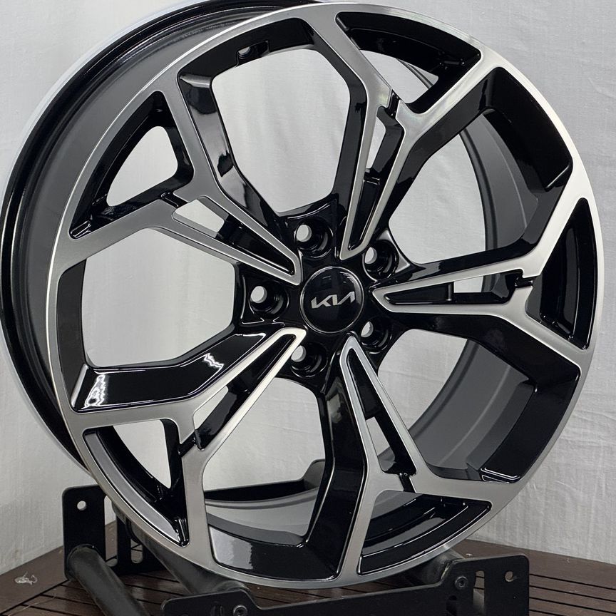 Литые диски PRD 7.5×R19 5×114.3