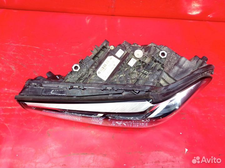 Фара LED передняя левая Bmw 5 G30 2020
