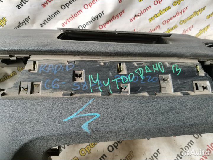 Панель торпеда Skoda Rapid