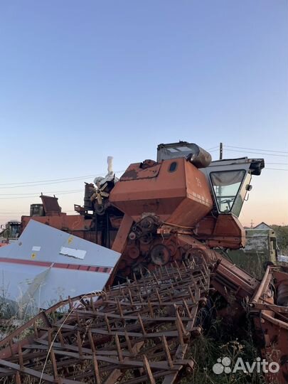 Комбайн Нива-Сельхозтехника СКА-5, 1992