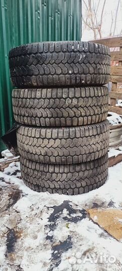 Yokohama IceGuard Stud IG65 275/60 R18