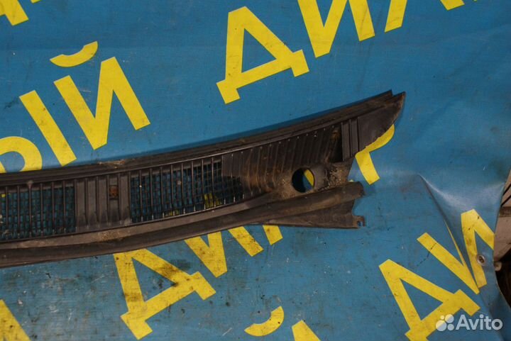 Жабо Toyota Corolla E11