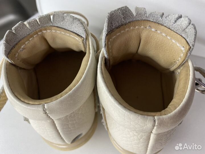 Ботинки к брейсам Медвежонок на шнурках