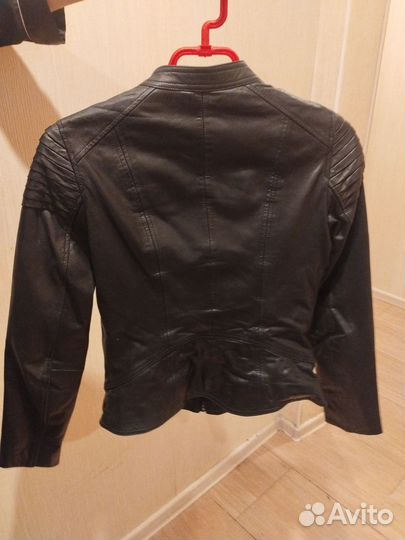Куртка кожаная женская черная