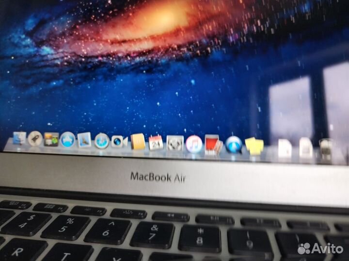 Apple macbook air 11