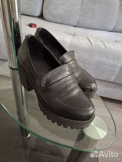 Туфли чёрные женские, из натуральной кожи 35 р