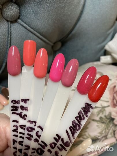 Гель-лак цветной