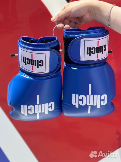 Боксерские перчатки Clinch