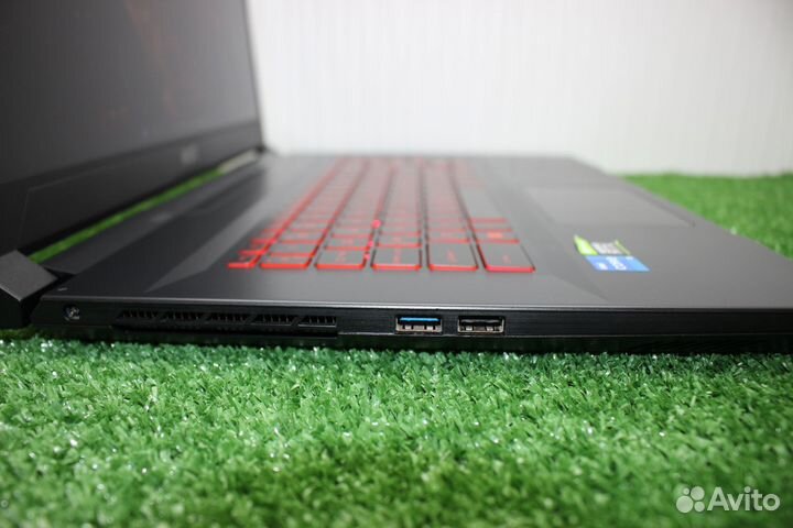 Ноутбук MSI Katana GF76 11UC-480XRU i7/RTX3050/16G