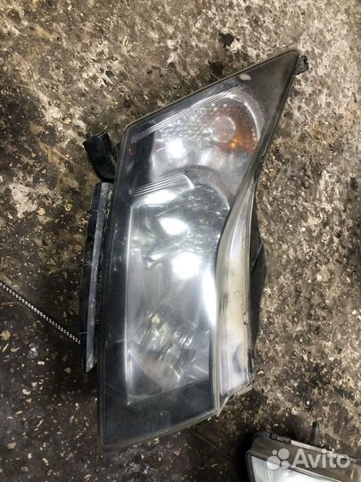 Передняя правая фара Chevrolet Cruze