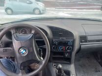 BMW 3 серия 1.6 MT, 1997, 150 000 км, с пробегом, цена 198 000 руб.