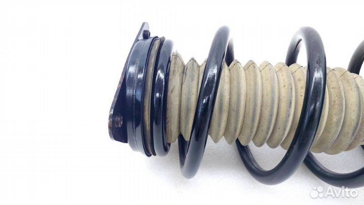 Амортизатор подвески передний правый Nissan