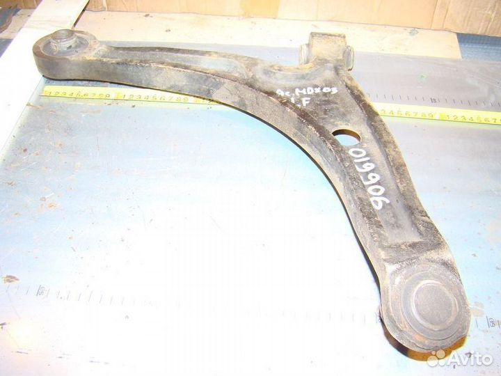 Передний рычаг Acura mdx 02г