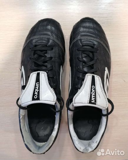 Футбольные бутсы Umbro кожаные, р-р 40 (25см)