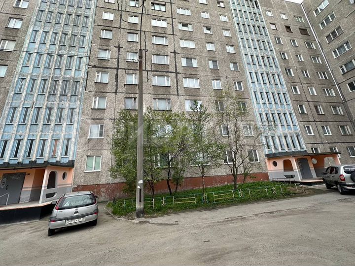 3-к. квартира, 74 м², 1/9 эт.