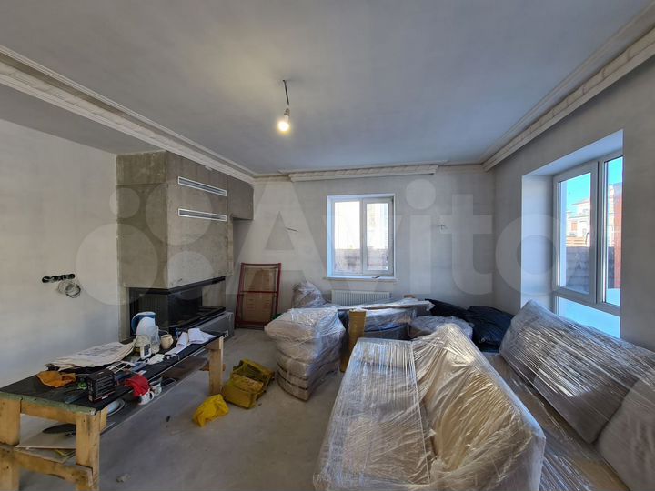 Коттедж 224 м² на участке 8 сот.