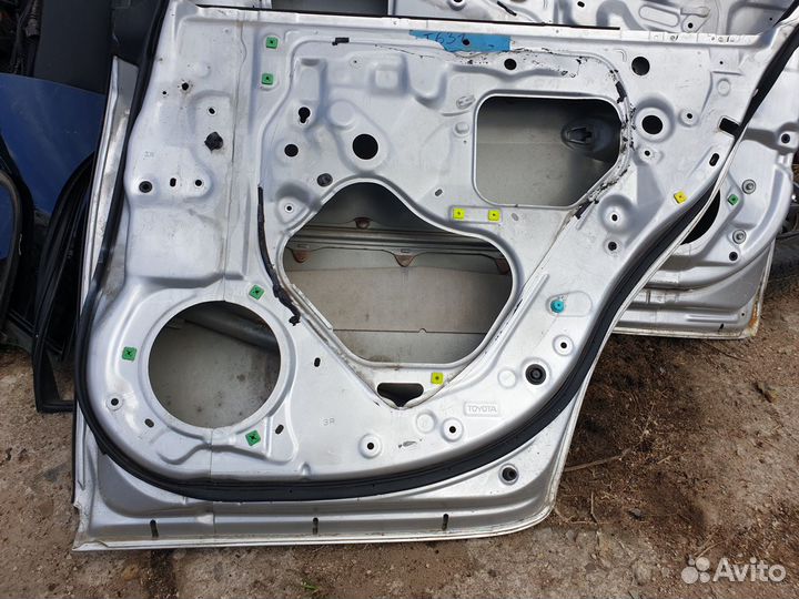 Дверь задняя правая lexus gs300 gs3 gs 3 300 гс жс