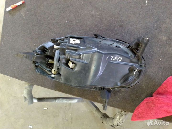 Фара левая Ниссан Микра К 12