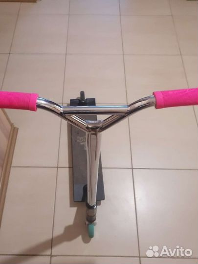 Продам трюковой самокат кастом