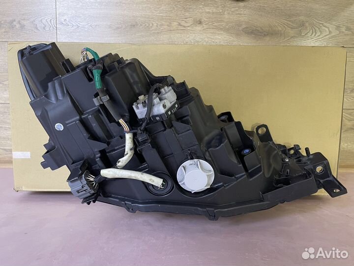 Фара передняя левая mazda 6 gsj451041b