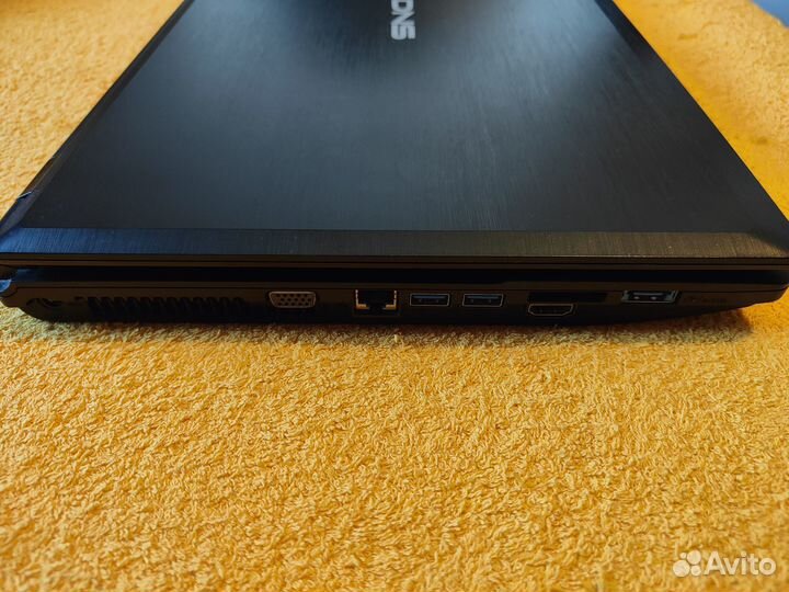 Ноутбук 17.3 full hd