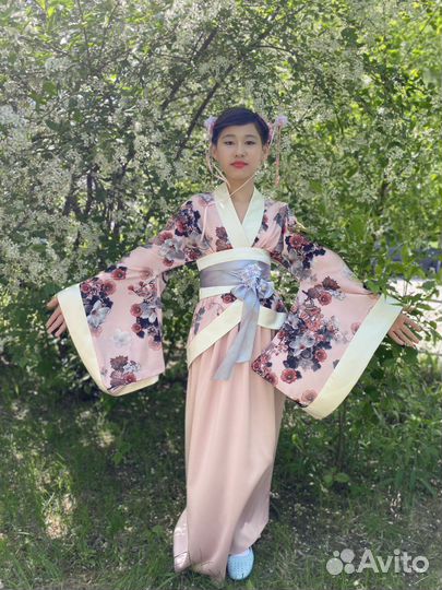Японское женское кимоно