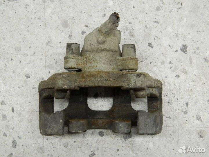 Суппорт задний правый Mercedes-Benz ML-Class W164