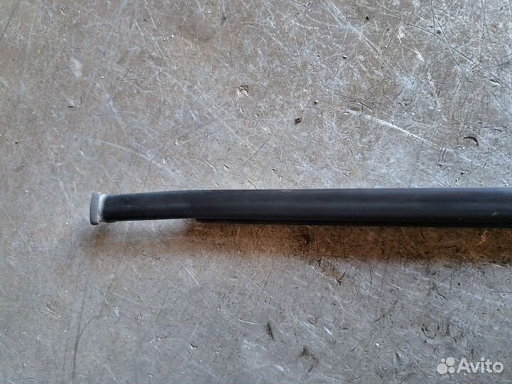 Молдинг стекла передний левый Ягуар s-type