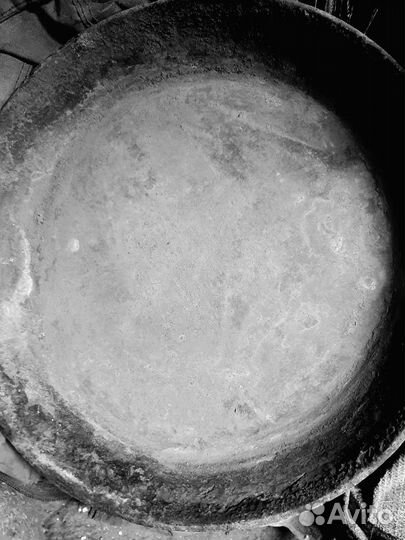 Посуда разная, чугун, эмаль, алюминий, гиря СССР