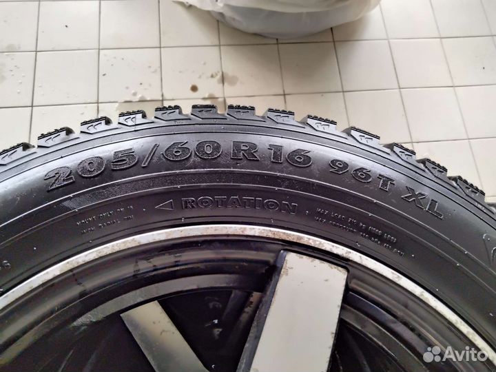 Nokian Tyres Hakkapeliitta 5 205/60 R16