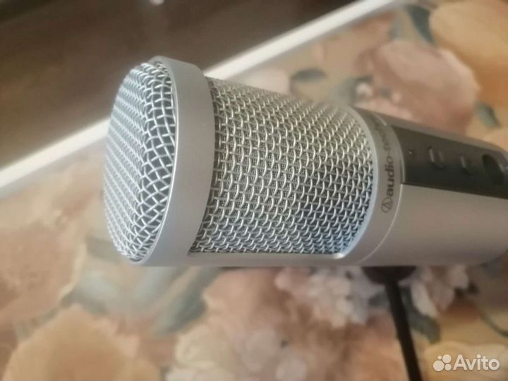 Микрофон профессиональный audio-technica