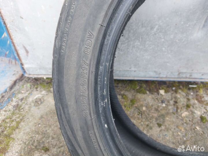 Bridgestone MY-02 Sporty Style 205/50 R17 89V