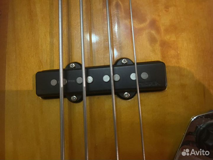 Бас гитара squier jazz bass