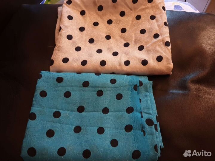 Отрез ткани в горошек
