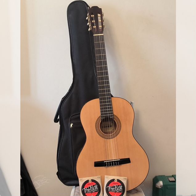 Классическая гитара hohner hc06