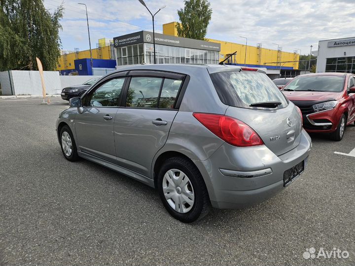 Nissan Tiida 1.6 AT, 2010, 183 000 км