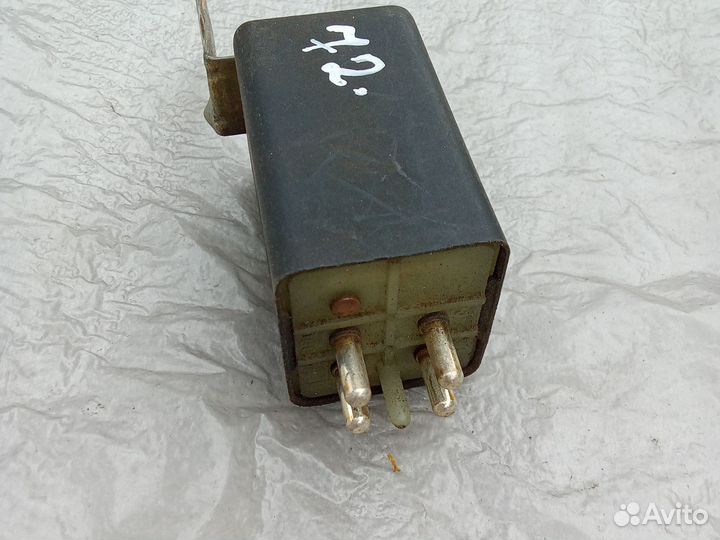 Mercedes E W124 реле света